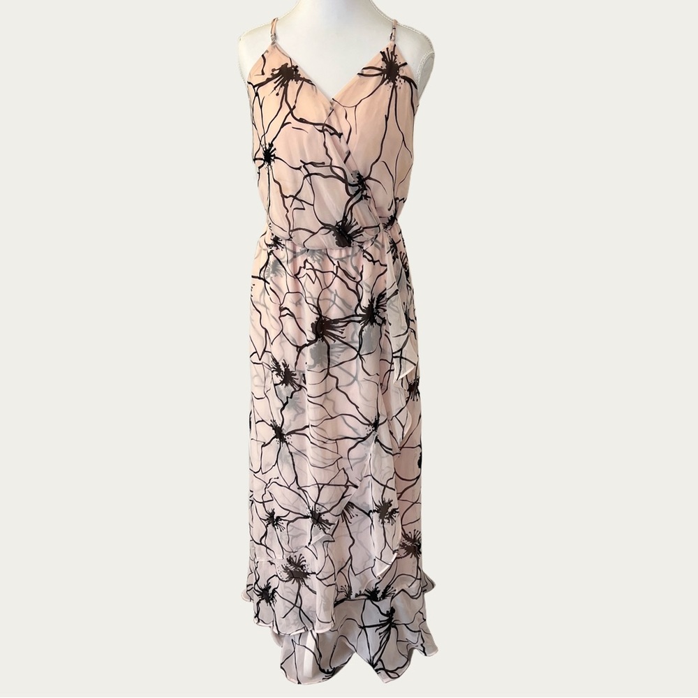 Banana Republic Baby Pink and Black‎ Flowy Floral Maxi Dress Size 4
